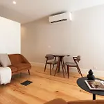 Ando Living - Flores 200 House 4* ポルト