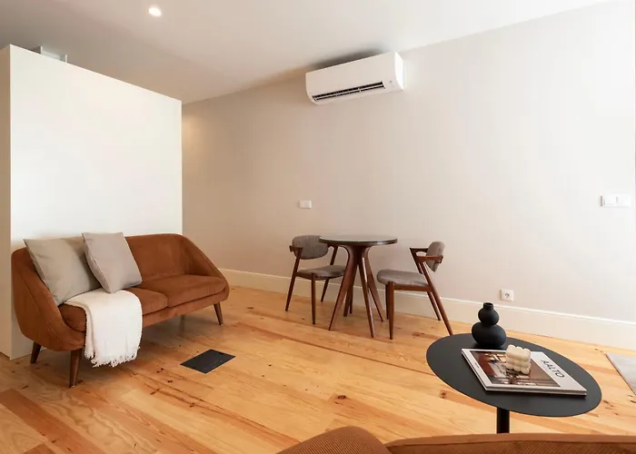 Ando Living - Flores 200 House 4* بورتو