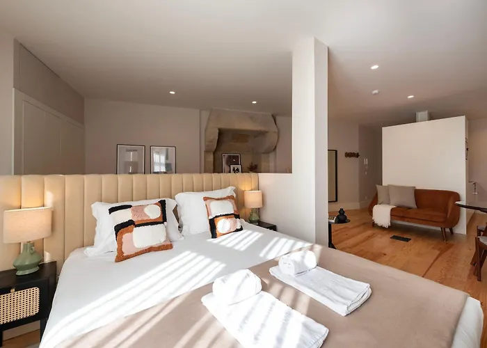 شقة فندقية Ando Living - Flores 200 House 4*