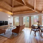 Ξενοδοχείο με διαμερίσματα Ando Living - Flores 200 House Πόρτο