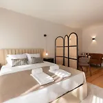 Ando Living - Flores 200 House 4*