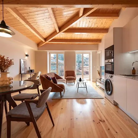 Ando Living - Flores House