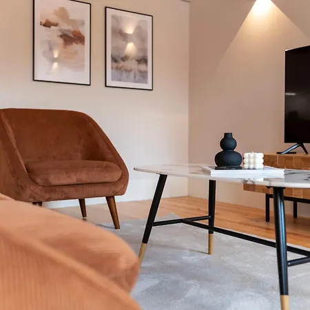 Ando Living - Flores House Apartment *
