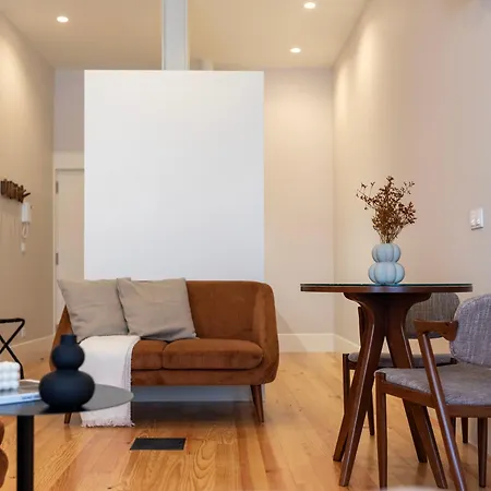 Ando Living - Flores House