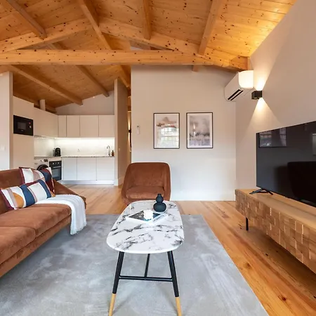 Ando Living - Flores House Apartment Porto