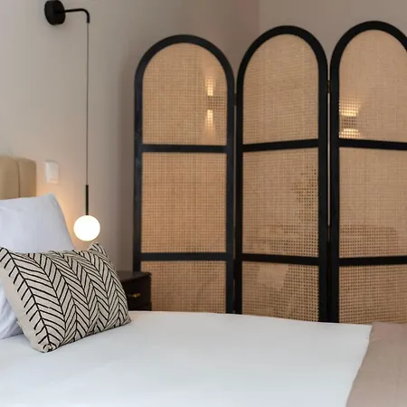 Ando Living - Flores House Apartment Porto