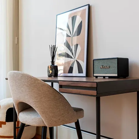 Apartment Ando Living - Flores House