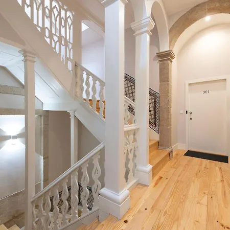 Ando Living - Flores House Apartment