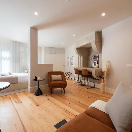 Ando Living - Flores House