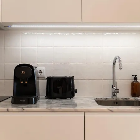 Ando Living - Flores 200 House شقة