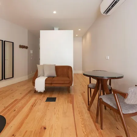 Ando Living - Flores House *
