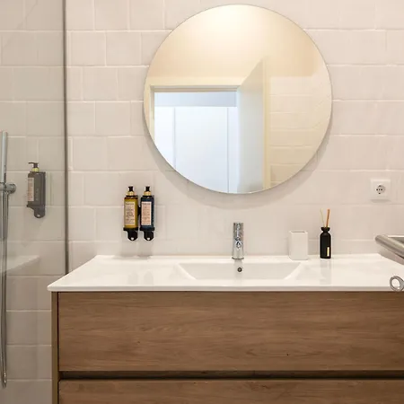 Ando Living - Flores 200 House