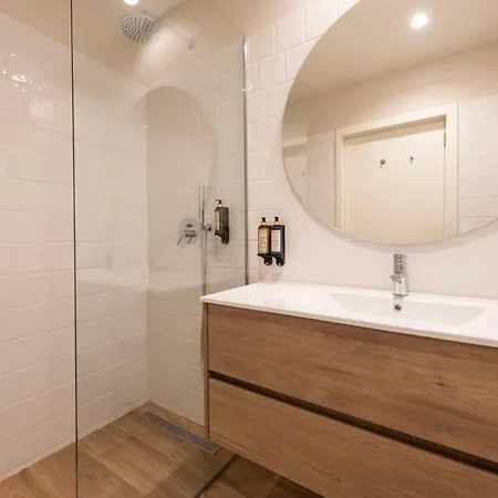 Ando Living - Flores 200 House 4* פורטו