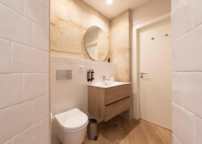 Aparthotel Ando Living - Flores 200 House Oporto