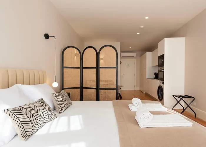 Ando Living - Flores 200 House *