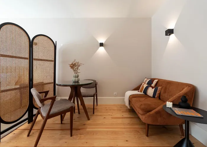 Ando Living - Flores 200 House * 포르투