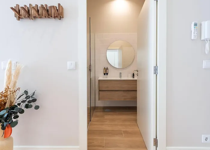 Ando Living - Flores 200 House 아파트