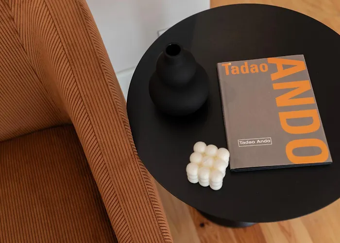 Ando Living - Flores 200 House * 포르투