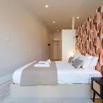 Ando Living - Flores 200 House 4*