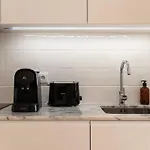 Ando Living - Flores 200 House 아파트호텔