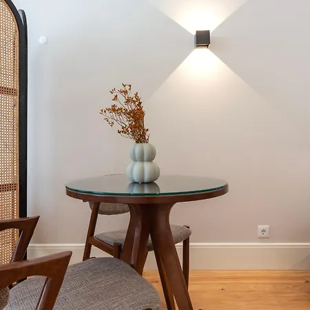 Ando Living - Flores 200 House Apartmanhotel 4*