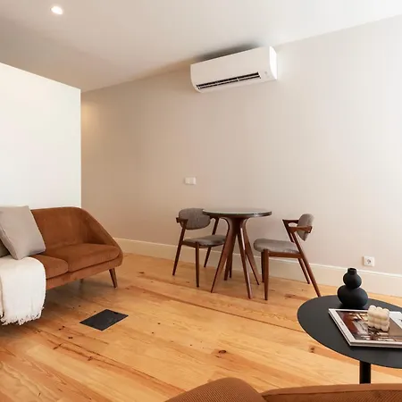 Ando Living - Flores 200 House 4* Porto