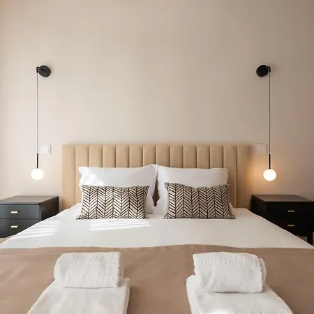 Ando Living - Flores 200 House Apartmanhotel 4*