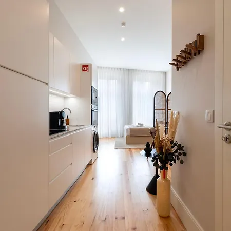 Ando Living - Flores 200 House Porto