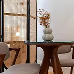 Aparthotel Ando Living - Flores 200 House