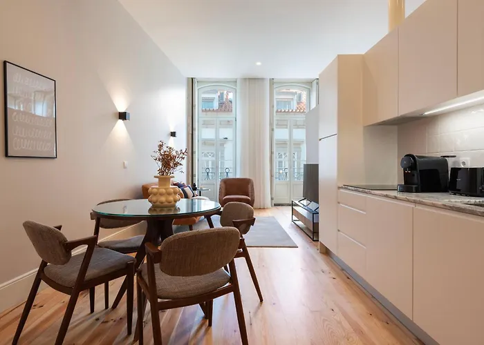 Ando Living - Flores 200 House 4* Oporto