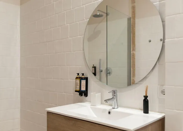 Appart hôtel Ando Living - Flores 200 House Oporto